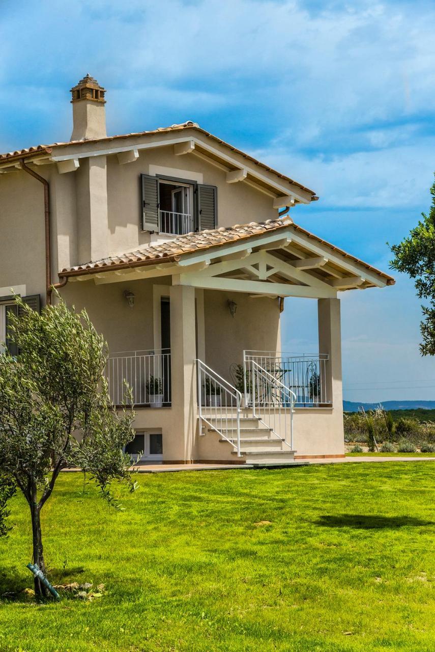 Agriturismo Poggio Di Maremma Pescia Romana Exterior photo